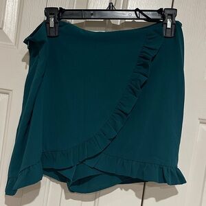 NWOT Elegant Teal Ruffle Mini Skort